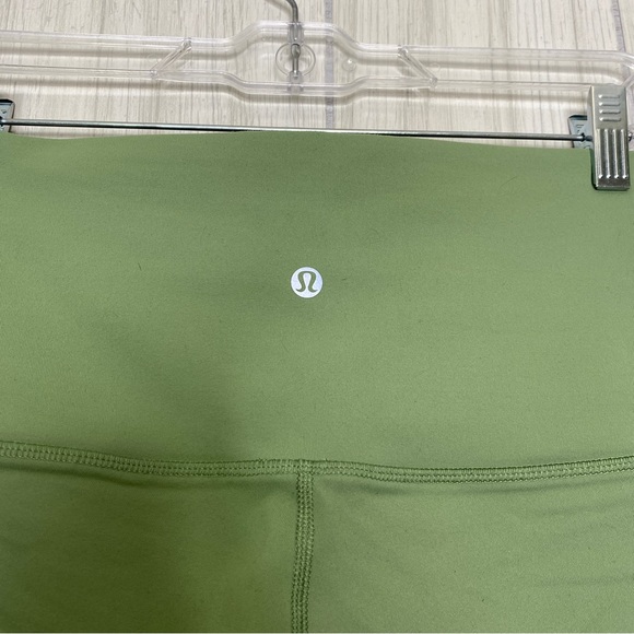 Lululemon Wunder Under Full Length Pant (Hi-Rise) in Desert Olive size 6 - Picture 9 of 11